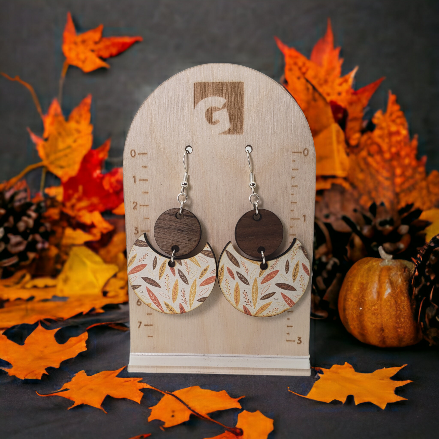 Fall Circle in Circle - White Leaves