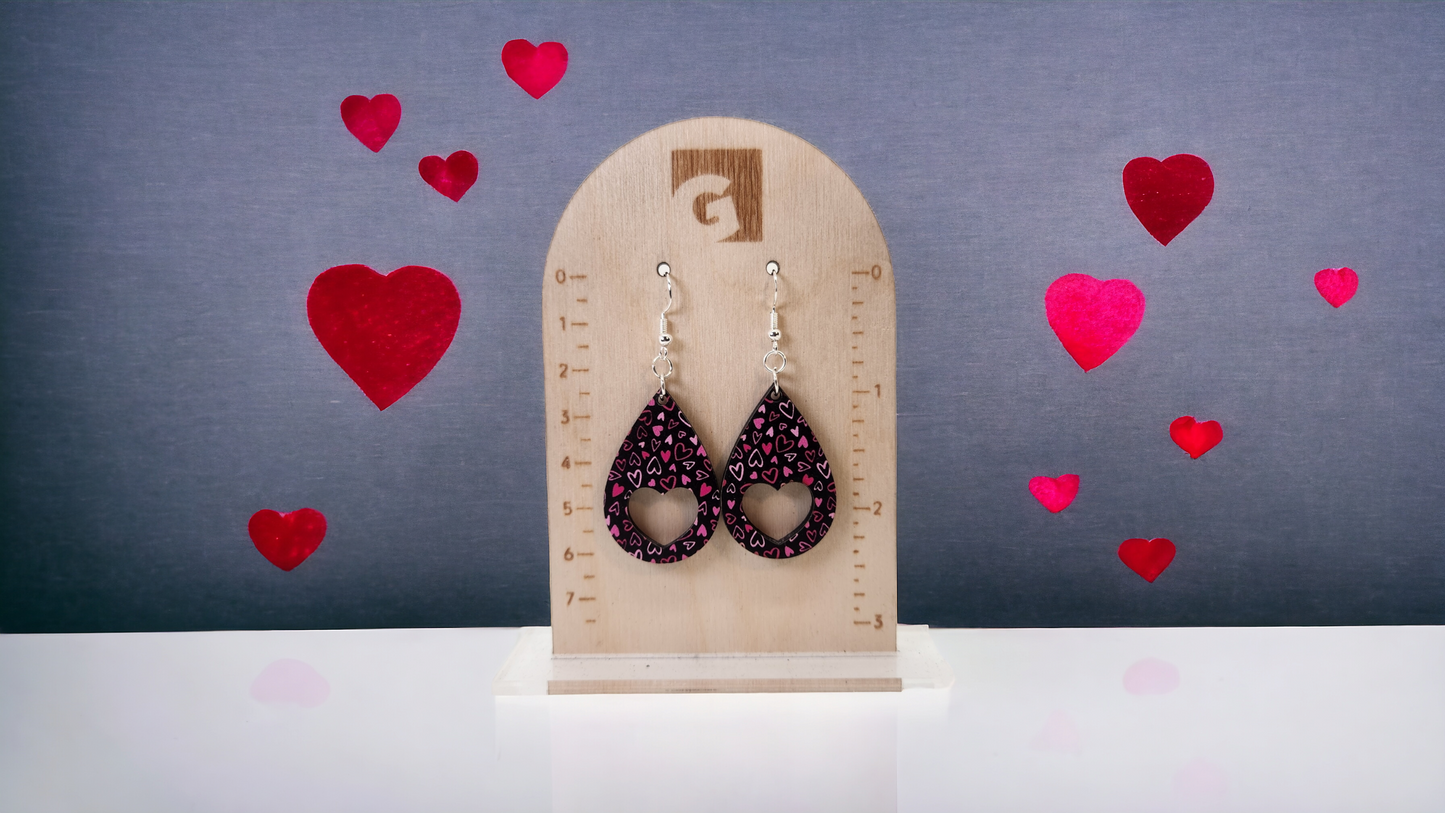 Valentines- Open Heart Black Teardrop